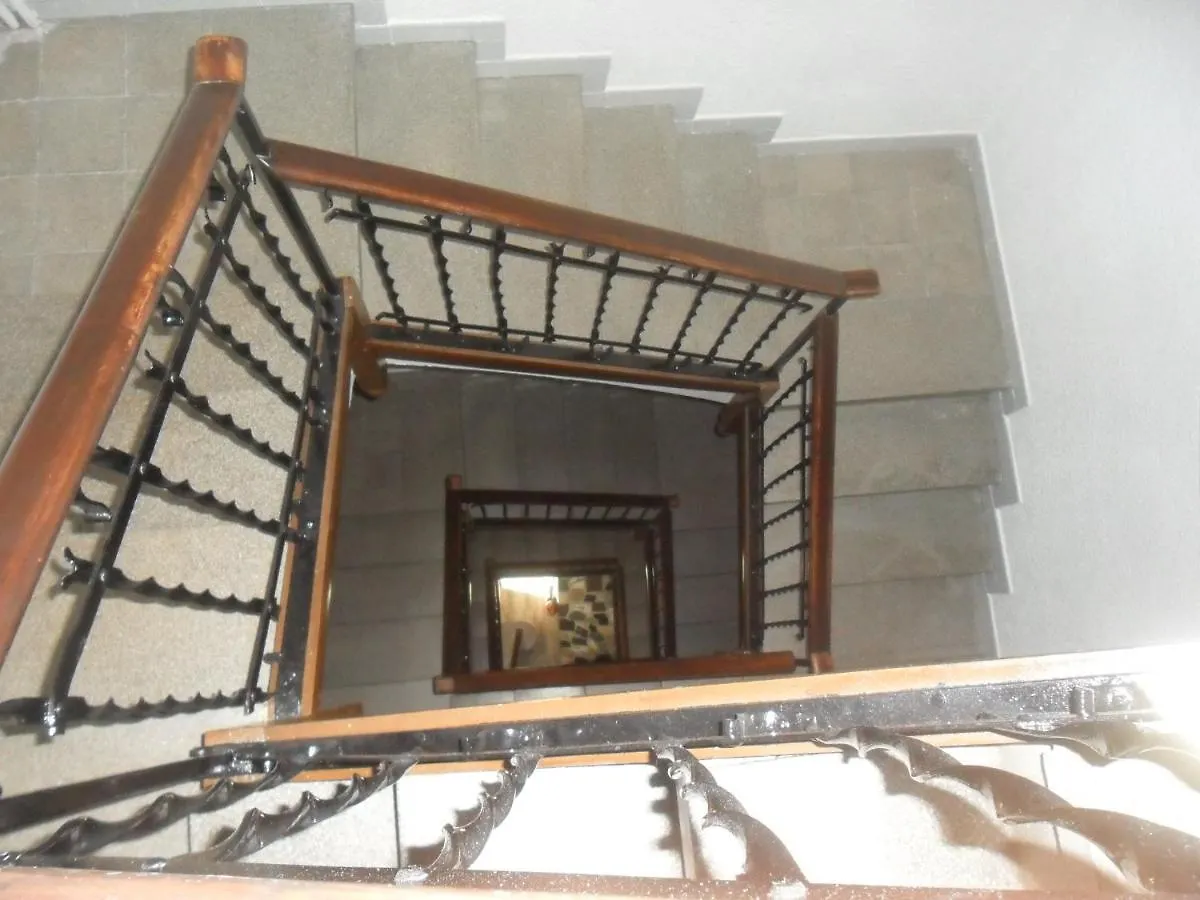 ** بيت ضيافة Hostal Porta De Nuria ريب دي فريزر إسبانيا