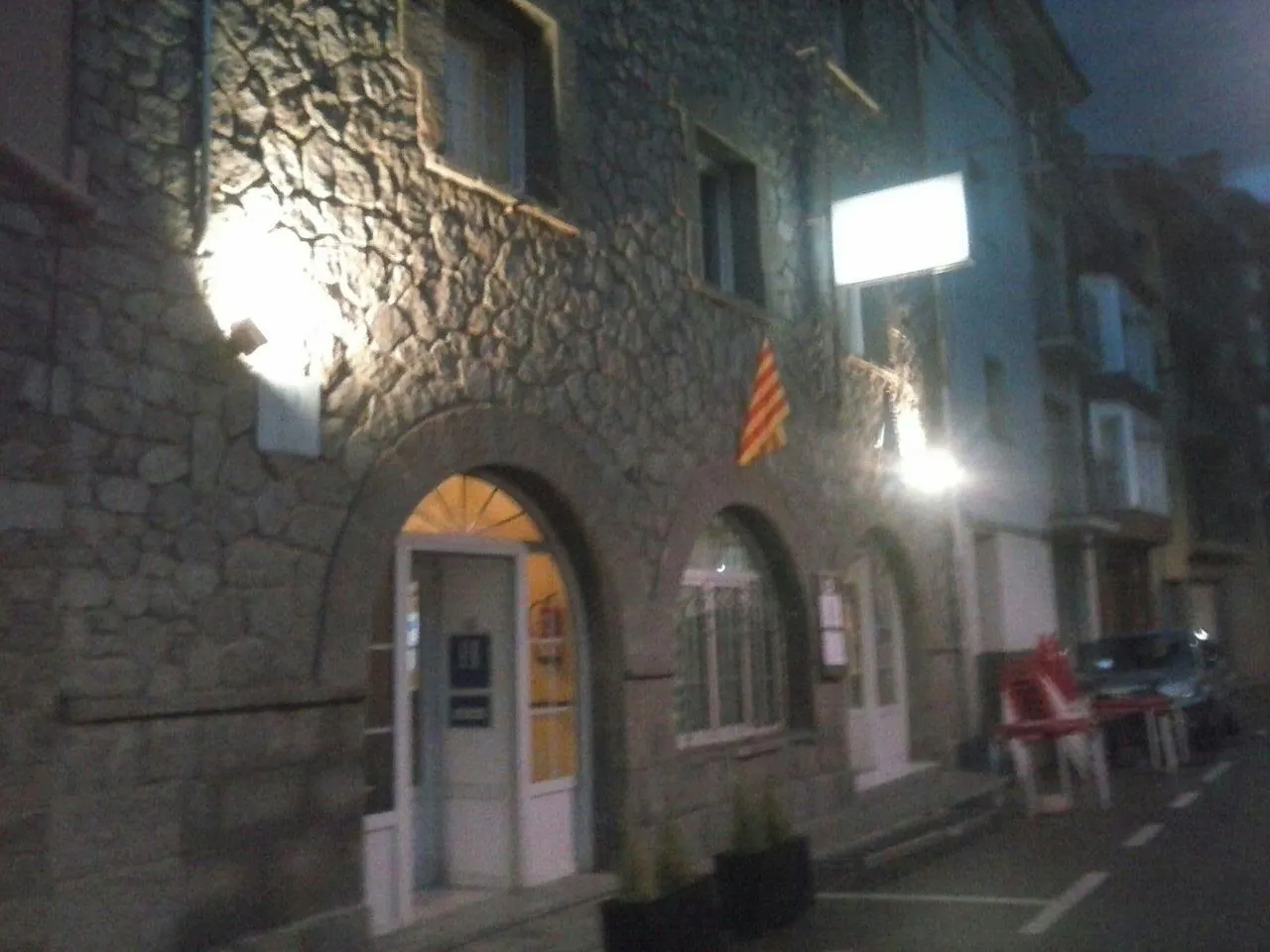Hostal Porta De Nuria ريب دي فريزر 2*,