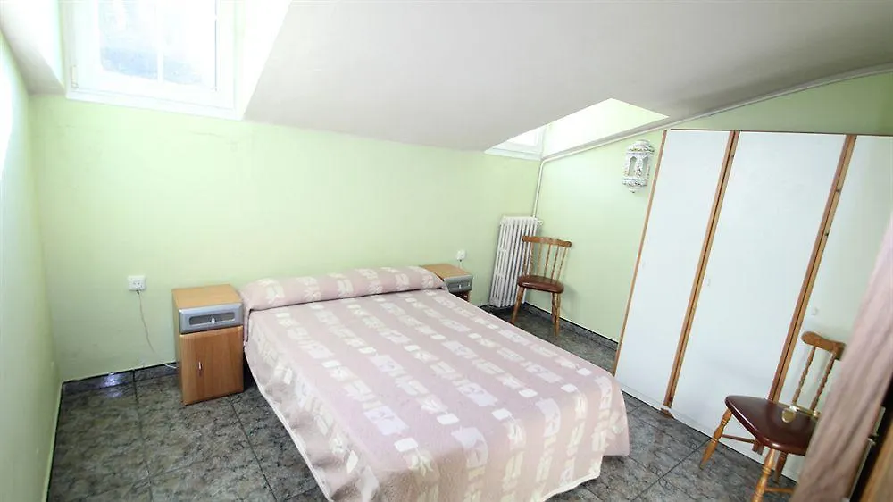 بيت ضيافة Hostal Porta De Nuria ريب دي فريزر