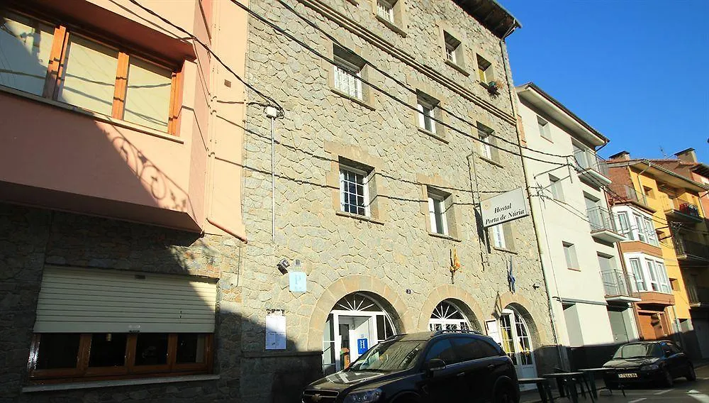 Hostal Porta De Nuria ريب دي فريزر