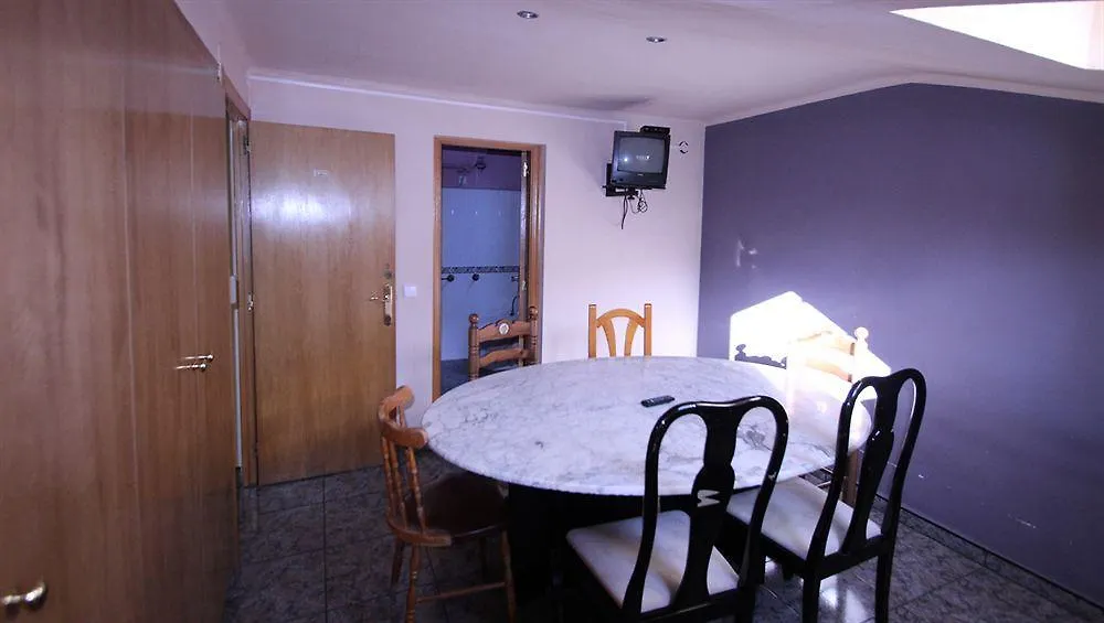 Hostal Porta De Nuria ريب دي فريزر 2*,  إسبانيا