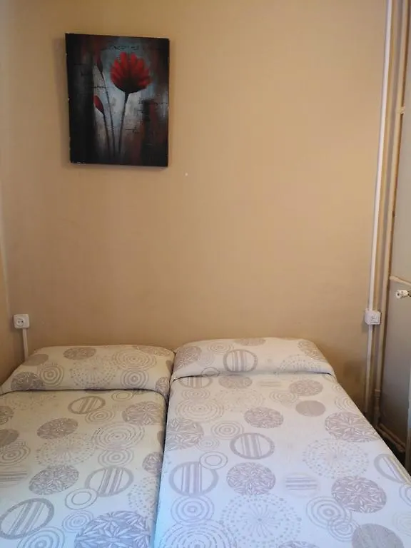 Hostal Porta De Nuria ريب دي فريزر